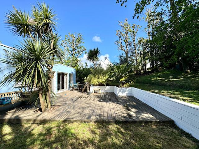 Maison avec jardin et terrasse