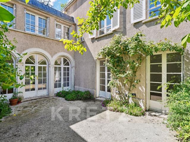 Maison avec jardin et terrasse