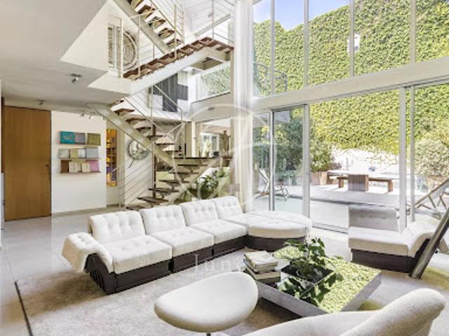 Maison avec jardin et terrasse