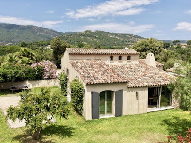 Maison avec jardin et terrasse