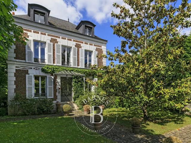 Maison avec jardin et terrasse