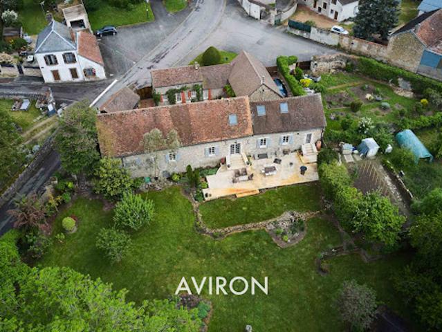 Maison avec jardin et terrasse