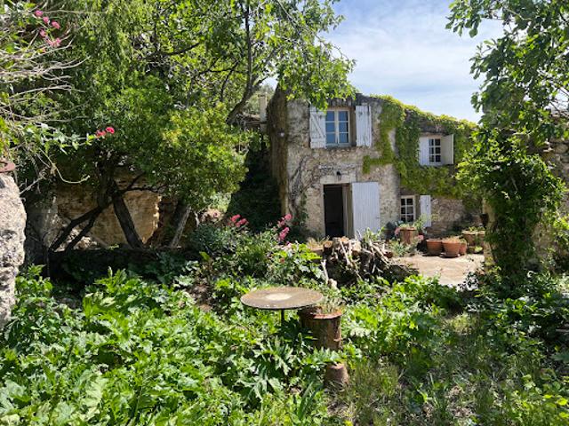 Maison avec jardin et terrasse