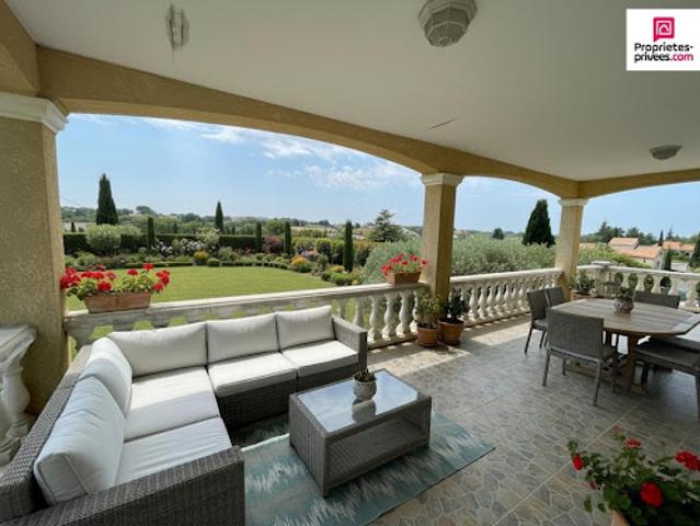 Maison avec jardin et terrasse