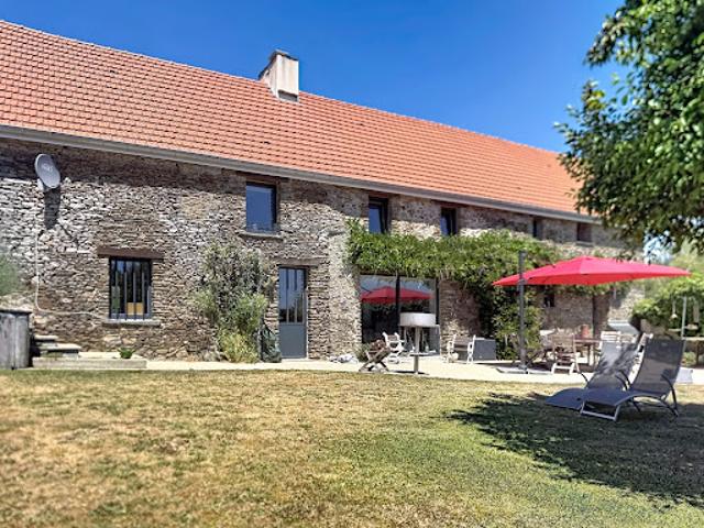 Maison avec jardin et terrasse