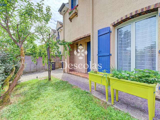 Maison avec jardin et terrasse