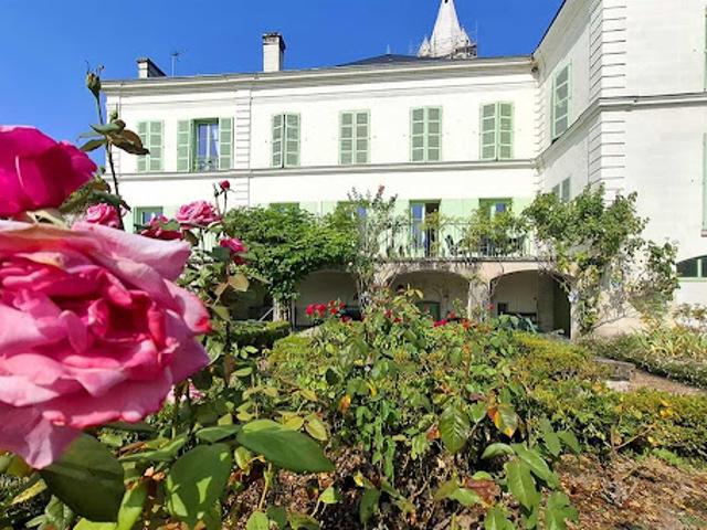 Maison avec jardin et terrasse
