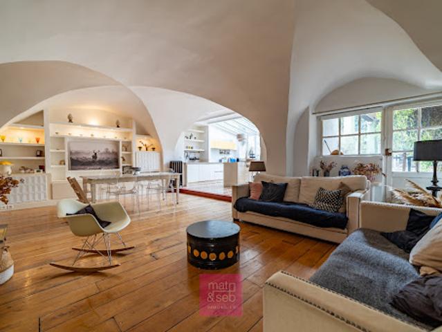 Maison avec jardin et terrasse