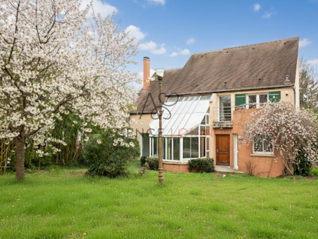 Maison avec jardin et terrasse