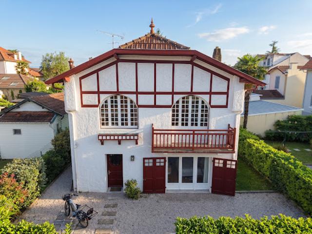 Maison avec jardin et terrasse