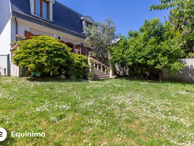 Maison avec jardin et terrasse