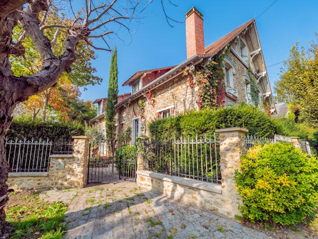 Maison avec jardin et terrasse