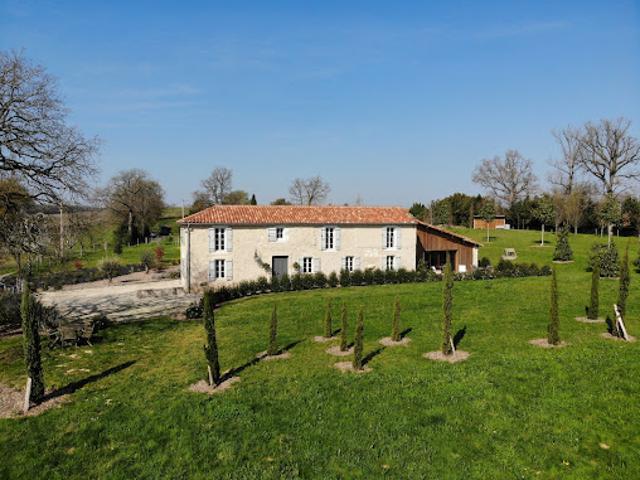 Maison avec jardin et terrasse