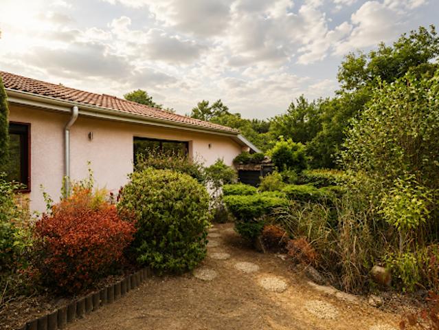 Maison avec jardin et terrasse