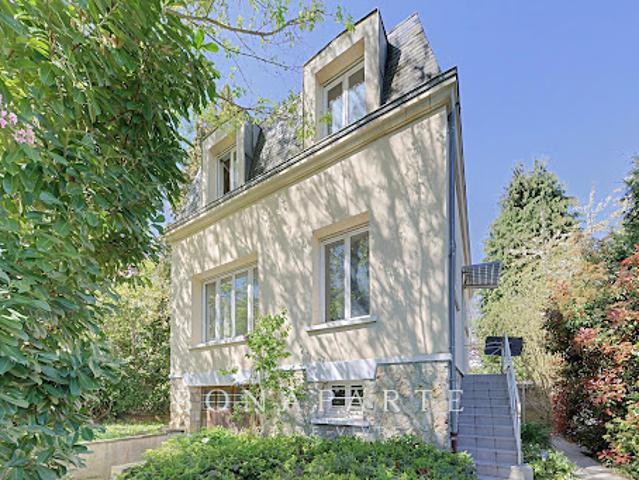 Maison avec jardin et terrasse