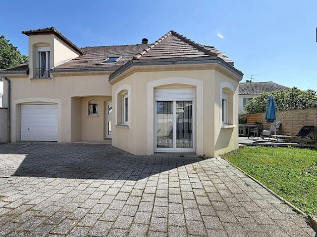 Maison avec jardin et terrasse