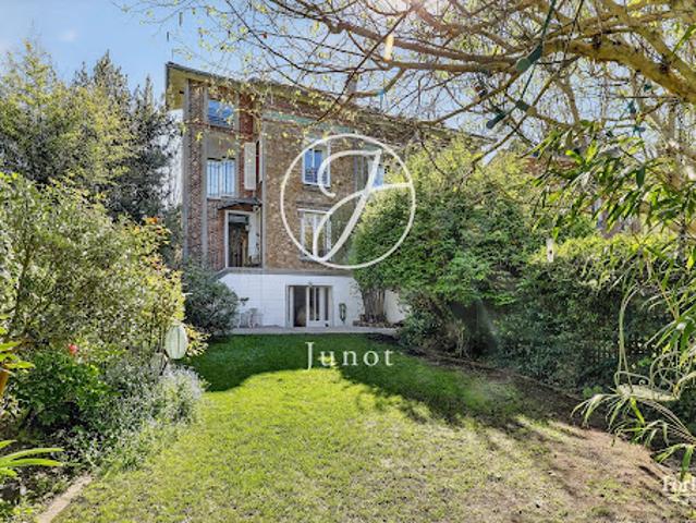 Maison avec jardin et terrasse