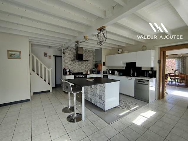Maison avec jardin et terrasse