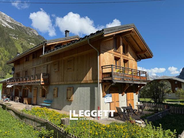 Maison avec jardin et terrasse
