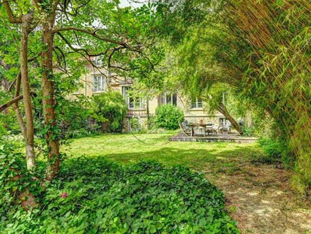 Maison avec jardin et terrasse