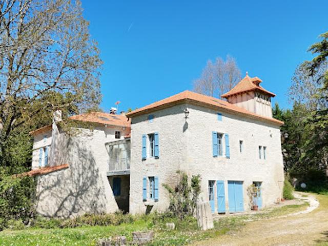 Maison avec jardin et terrasse