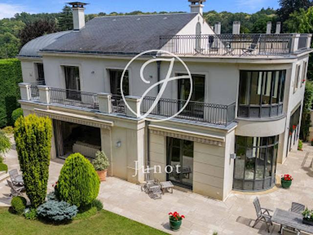 Maison avec jardin et terrasse