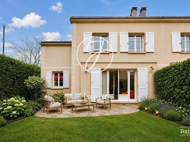 Maison avec jardin et terrasse