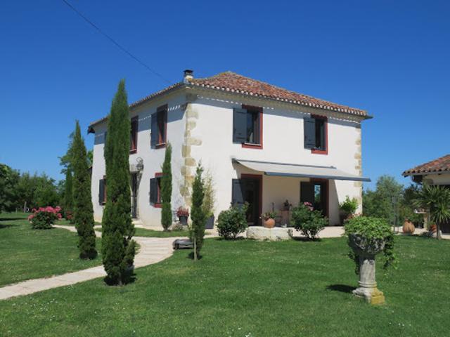 Maison avec jardin et terrasse