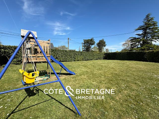 Maison avec jardin et terrasse