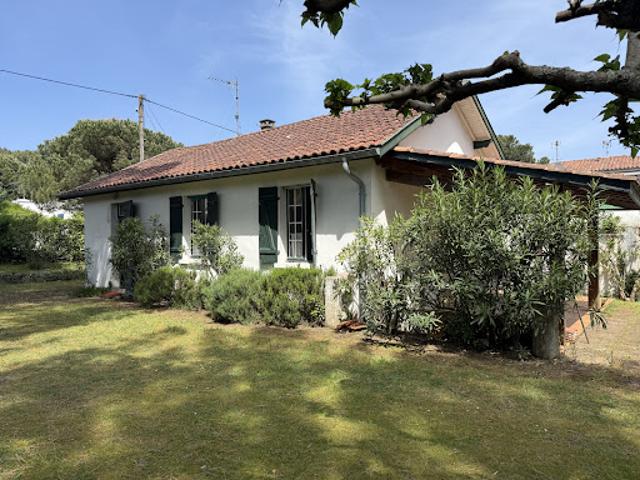 Maison avec jardin et terrasse