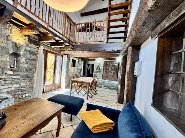 Maison avec jardin et terrasse