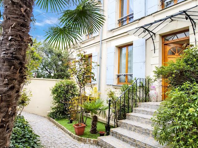 Maison avec jardin et terrasse