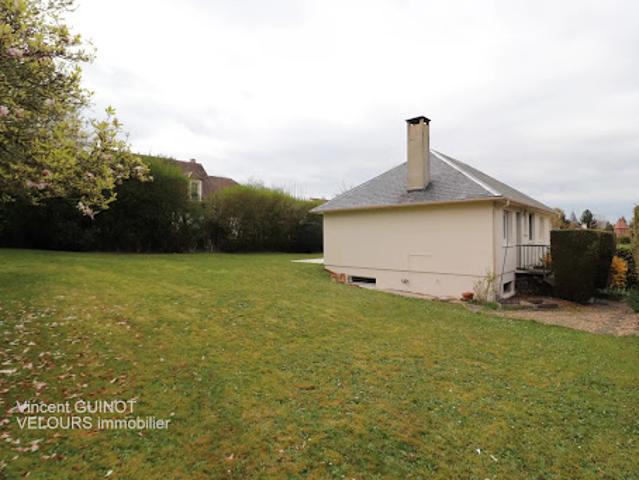 Maison avec jardin et terrasse