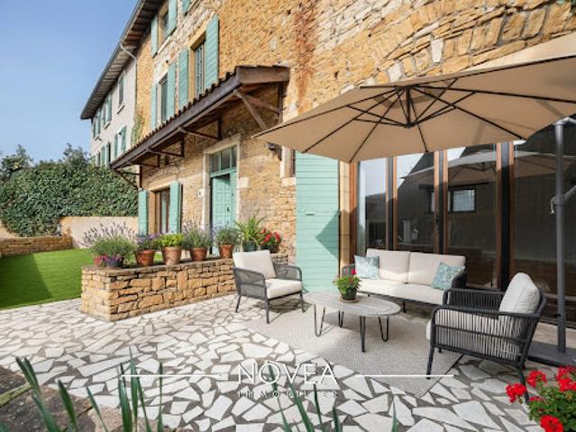 Maison avec jardin et terrasse