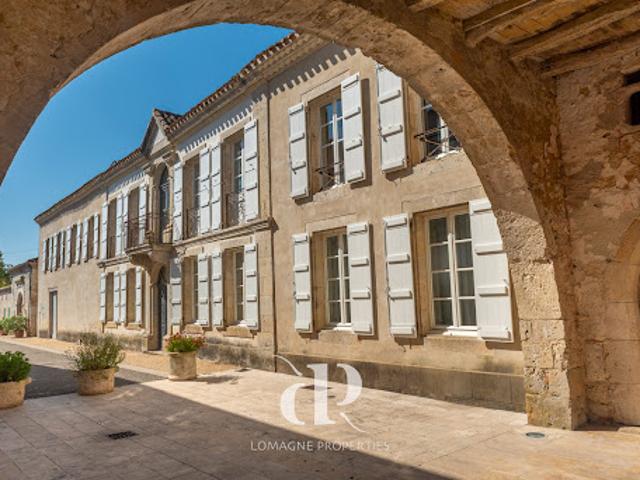 Maison avec jardin et terrasse