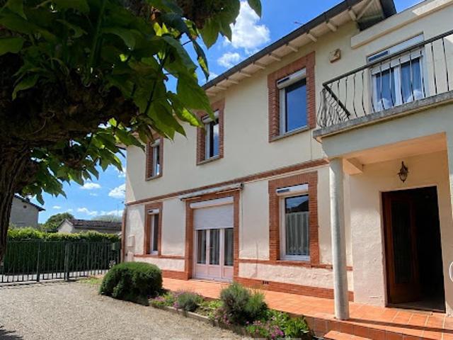 Maison avec jardin et terrasse