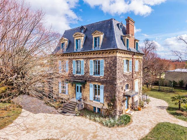 Maison avec jardin et terrasse
