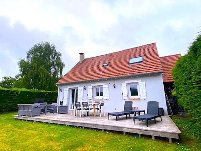 Maison avec jardin et terrasse