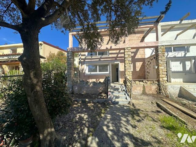 Maison avec jardin et terrasse