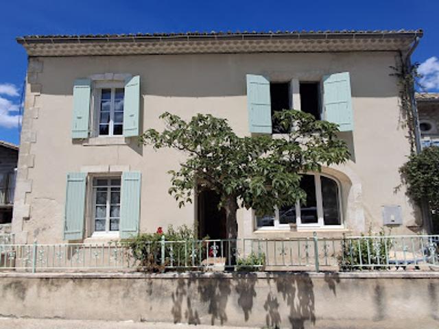 Maison avec jardin et terrasse