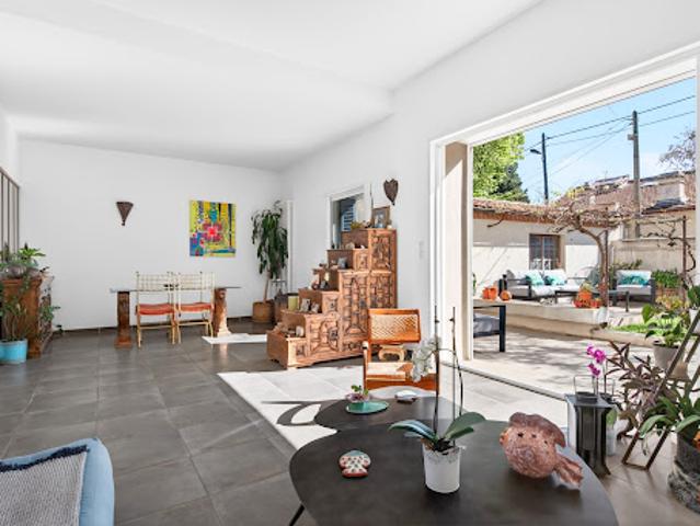 Maison avec jardin et terrasse
