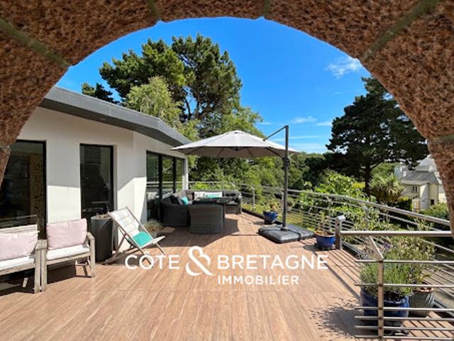Maison avec jardin et terrasse