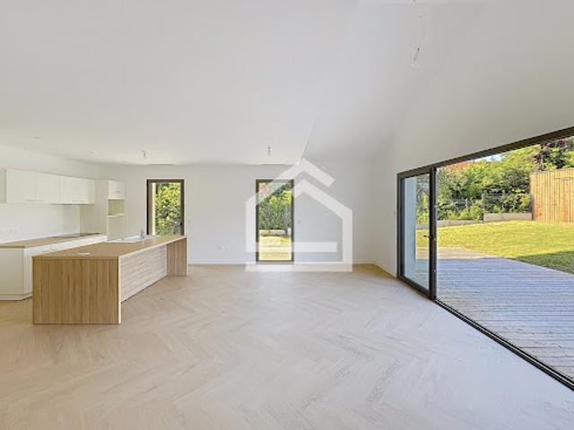 Maison avec jardin et terrasse