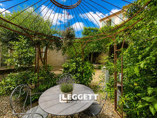 Maison avec jardin et terrasse