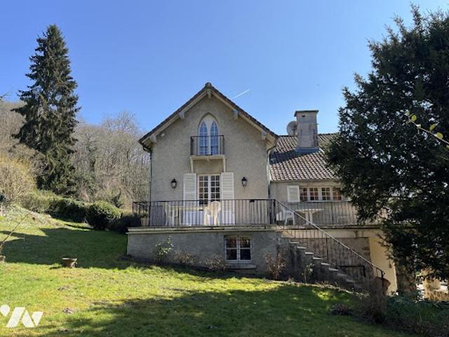 Maison avec jardin et terrasse