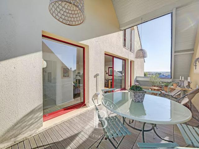 Maison avec jardin et terrasse