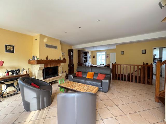 Maison avec jardin et terrasse