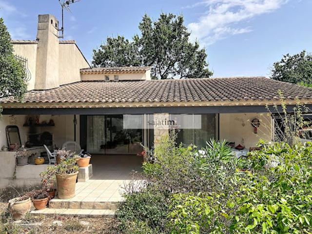 Maison avec jardin et terrasse