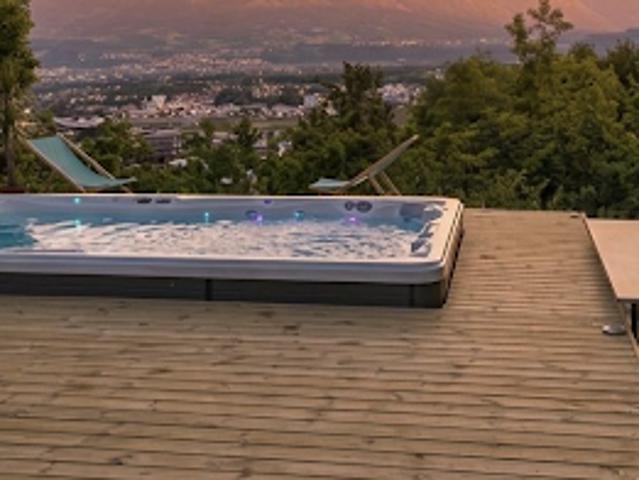 Maison avec jardin et terrasse