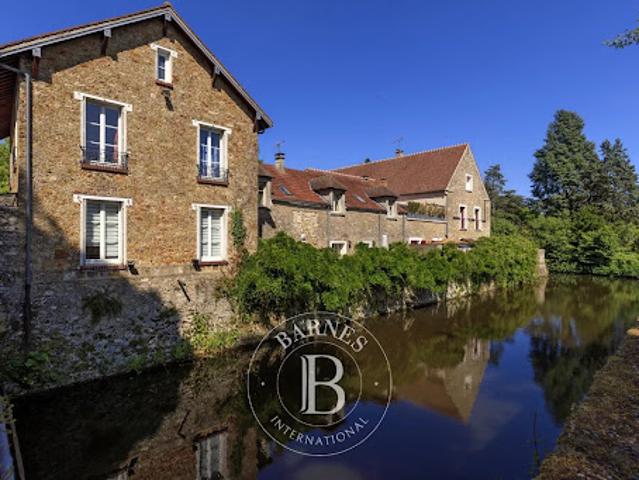 Maison avec jardin et terrasse